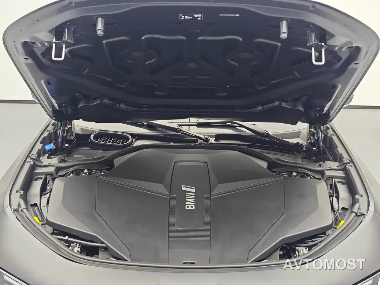 BMW i7 2023 eDrive50L Leading M Sport Package — фото 10
