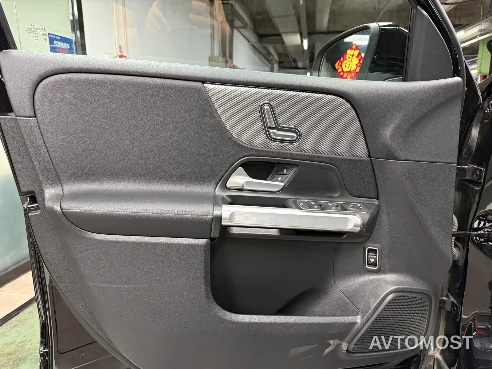 Mercedes-Benz GLB 2024 GLB 200 Fashion — фото 4