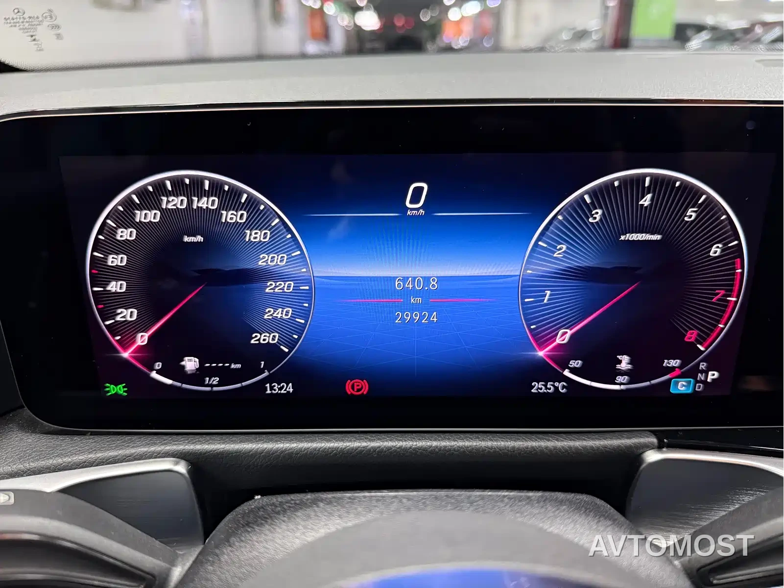 Mercedes-Benz GLB 2024 GLB 200 Fashion — фото 6