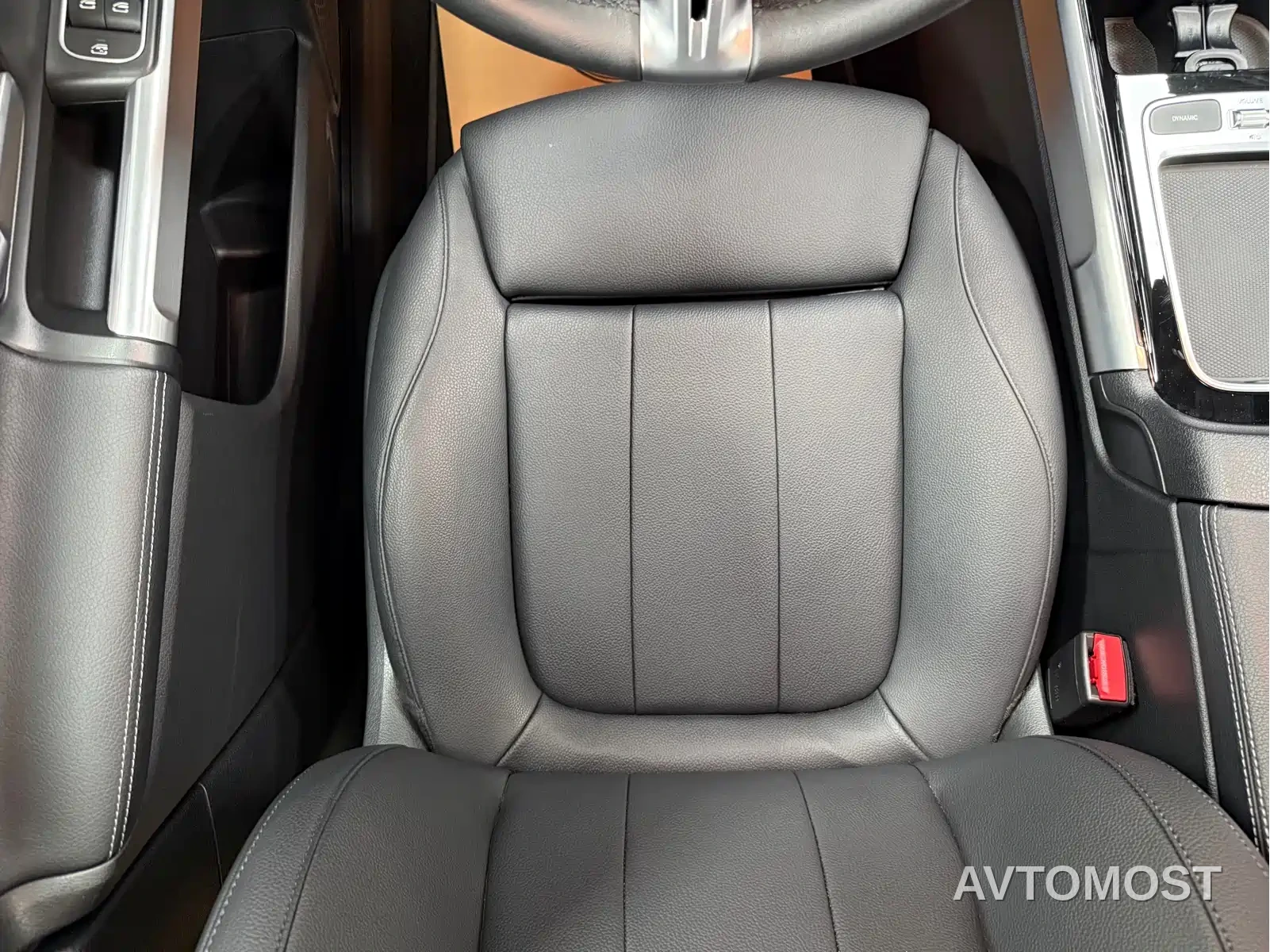 Mercedes-Benz GLB 2024 GLB 200 Fashion — фото 7