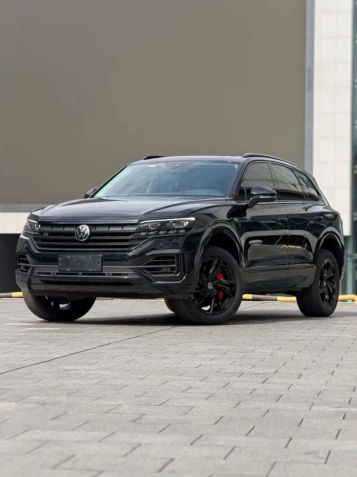Volkswagen Touareg 2022 3.0TSI Rui Xiang Edition Gloss Black Sport Package