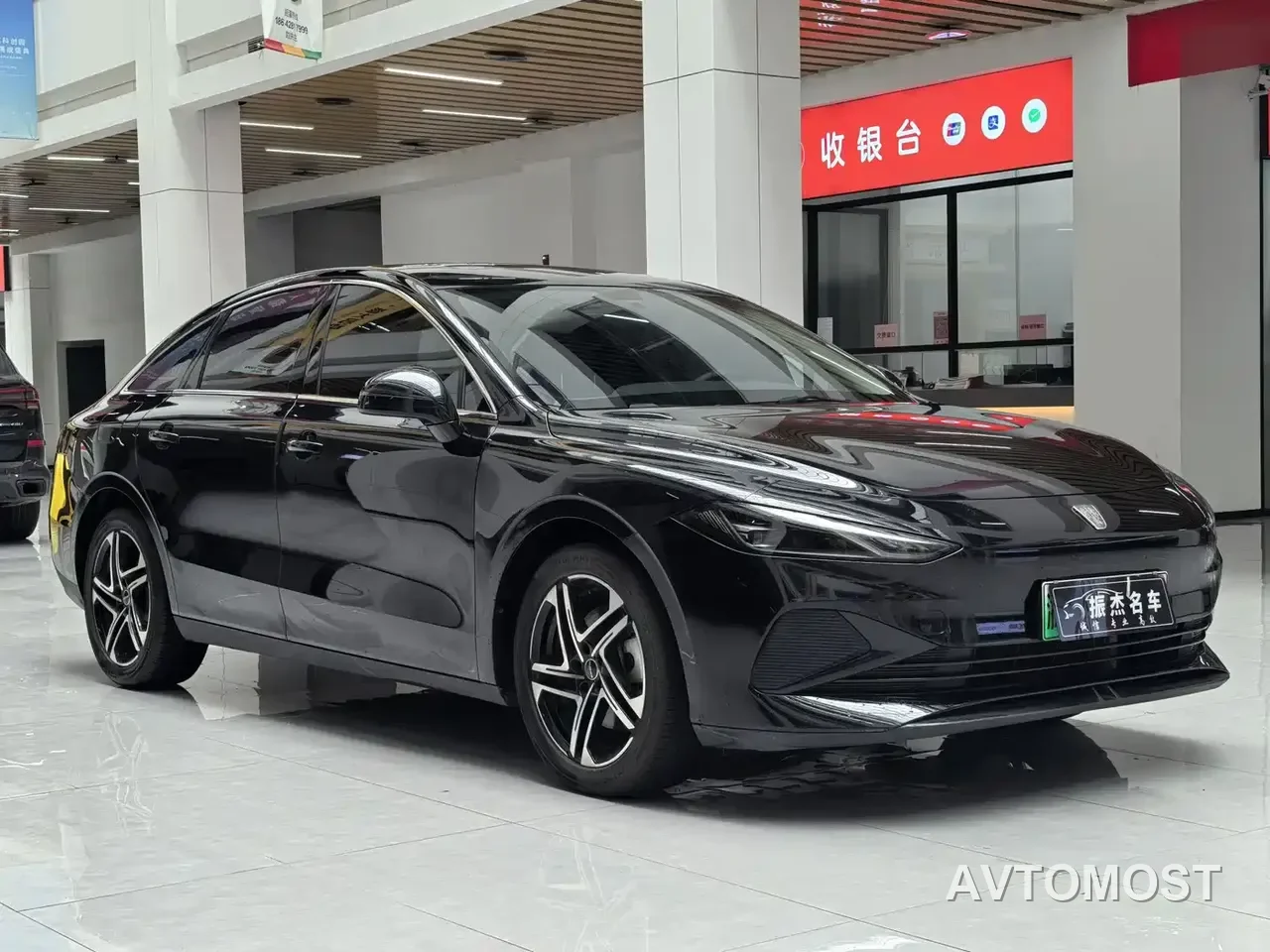 Roewe D7 2023 DMH 125km Beyond Edition — фото 3