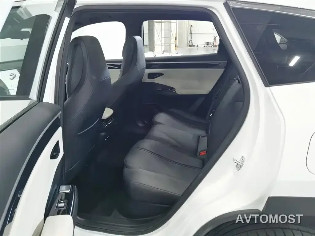 Geely Galaxy L7 2024 1.5T 55km PRO Soaring Dragon Edition — фото 14