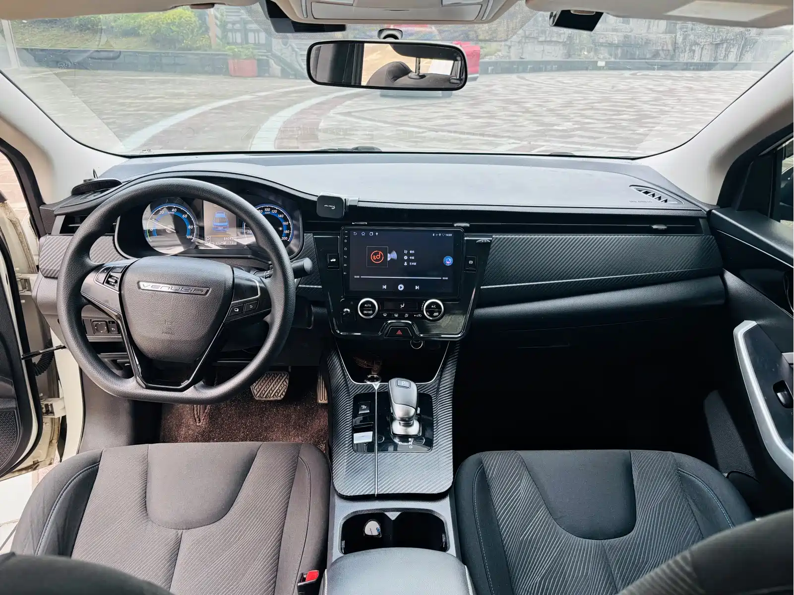 Venucia D60EV 2023 PLUS Smart Drive SI Edition — фото 7