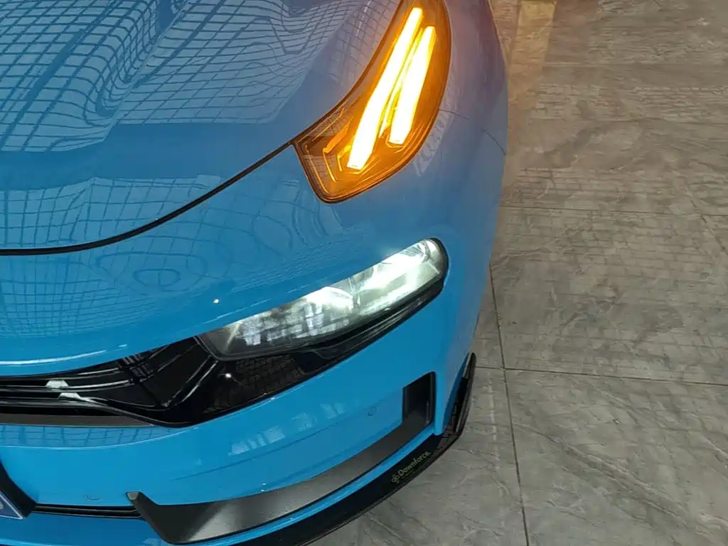 Lynk & Co 03 2022 03+ Cyan Custom Performance Package — фото 18