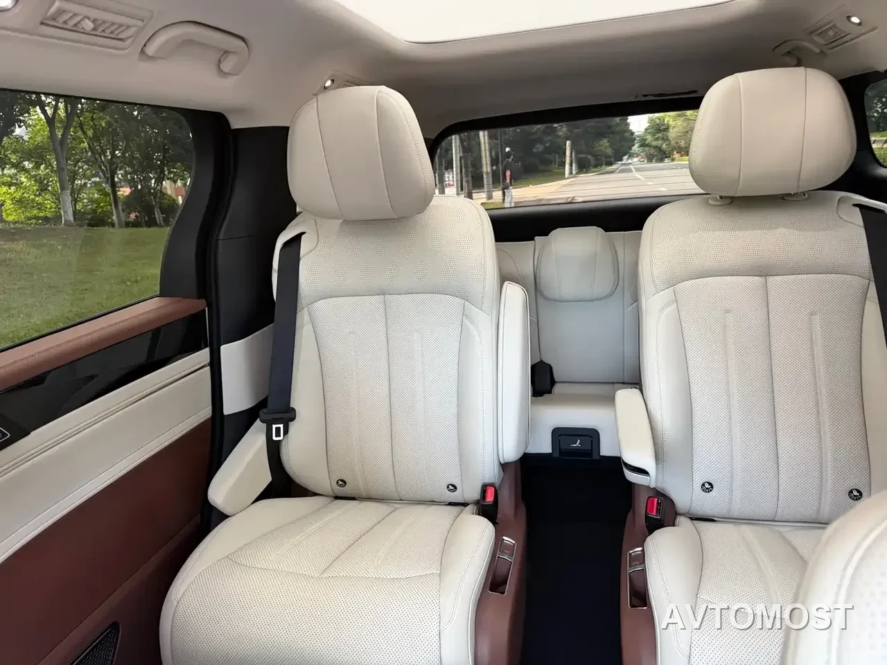 BYD Xia 2025 DM-i 1.5T 100km Surpass Edition — фото 15