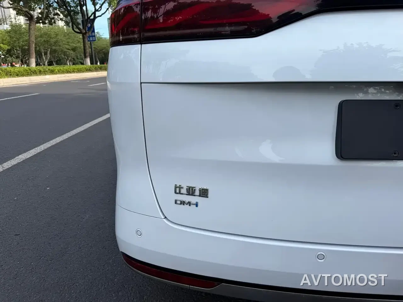 BYD Xia 2025 DM-i 1.5T 100km Surpass Edition — фото 17