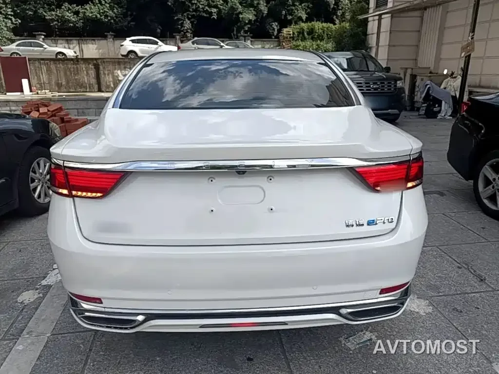 Geely Borui PHEV 2021 1.5T ePro Leading Glory Edition — фото 6
