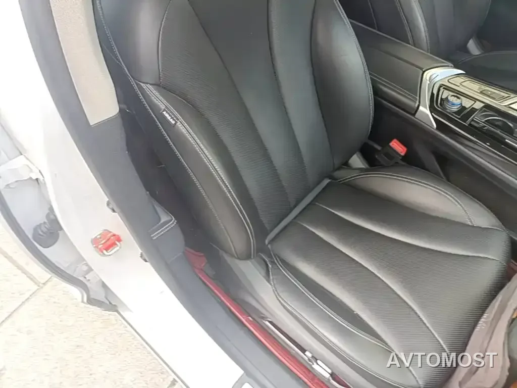 Geely Borui PHEV 2021 1.5T ePro Leading Glory Edition — фото 22
