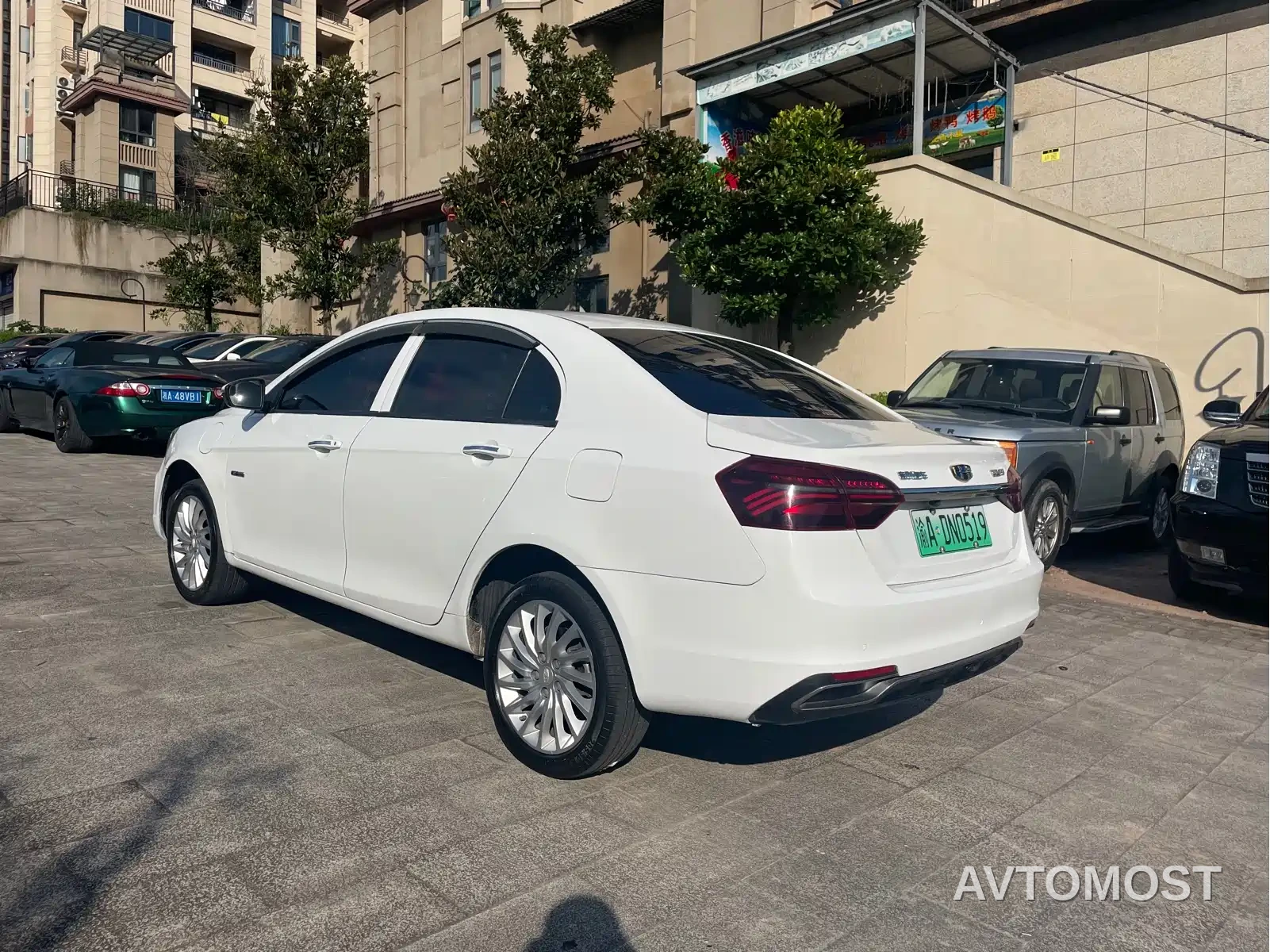 Geely Emgrand New Energy 2021 EV Pro Personal Ride-hailing Edition — фото 7
