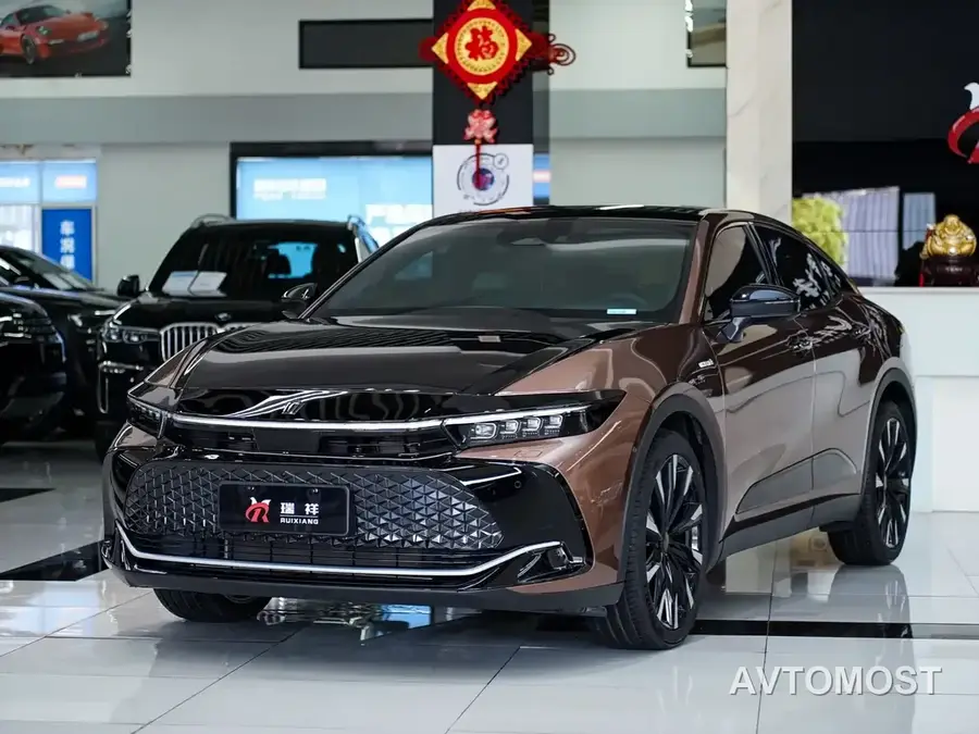Toyota Crown SportCross 2023 2.4T SportCross HEV AWD Supreme Edition