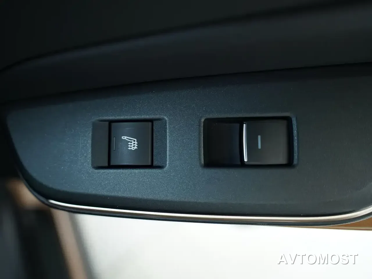 Toyota Crown SportCross 2023 2.4T SportCross HEV AWD Supreme Edition — фото 17