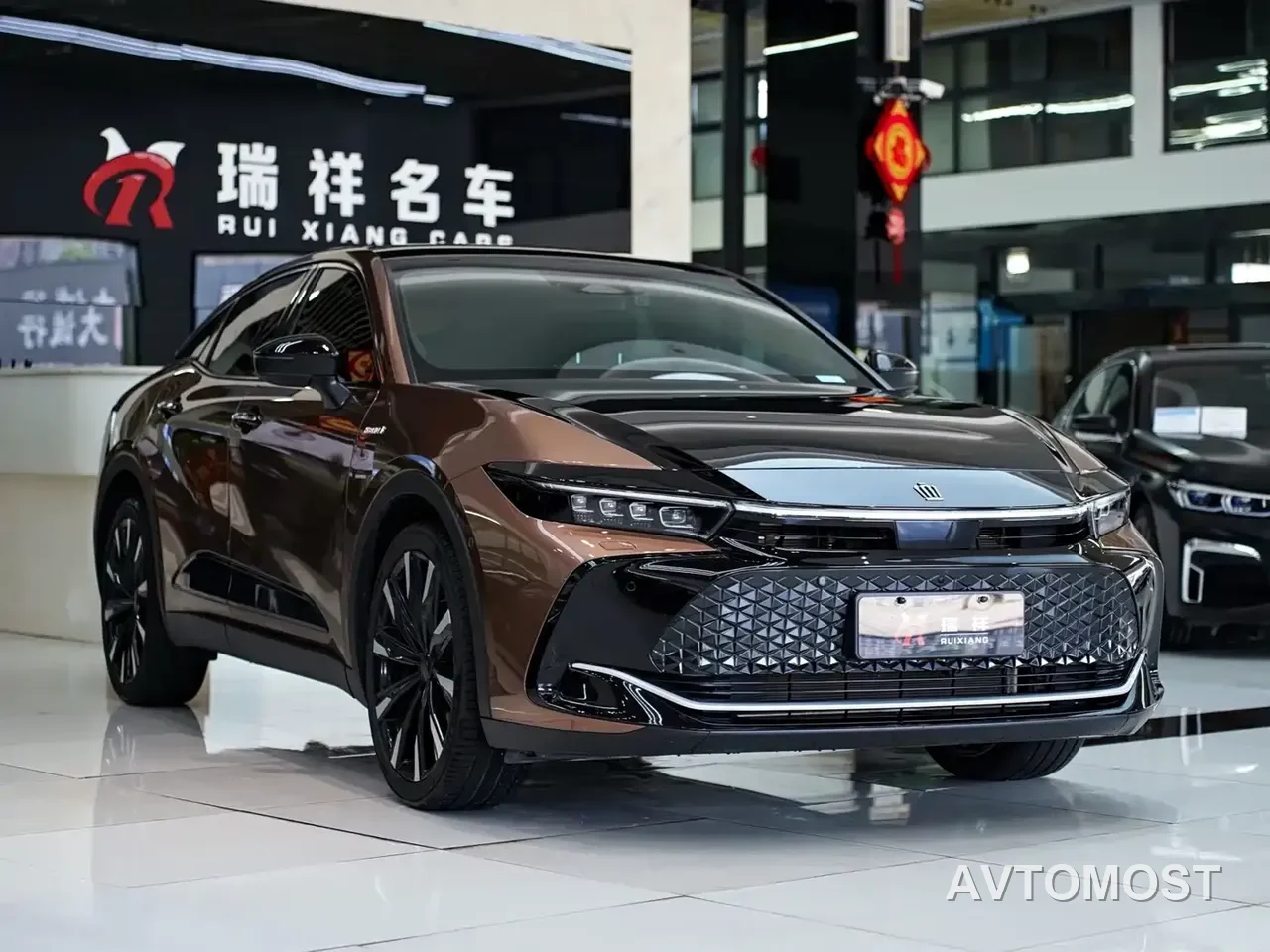 Toyota Crown SportCross 2023 2.4T SportCross HEV AWD Supreme Edition — фото 13