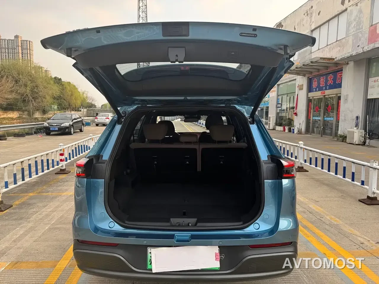 Chery Tiggo 8 PLUS C-DM 2025 1.5T 116km Premium 5-Seater — фото 13