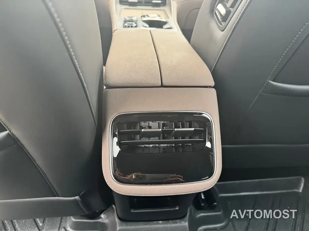 Chery Tiggo 8 PLUS C-DM 2025 1.5T 116km Premium 5-Seater — фото 15