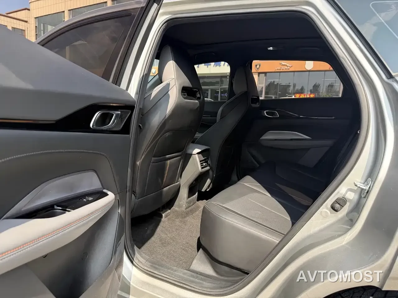Changan Oshan Z6 EV 2023 Smart Electric iDD 150KM Flagship PLUS Smart Parking Edition — фото 9