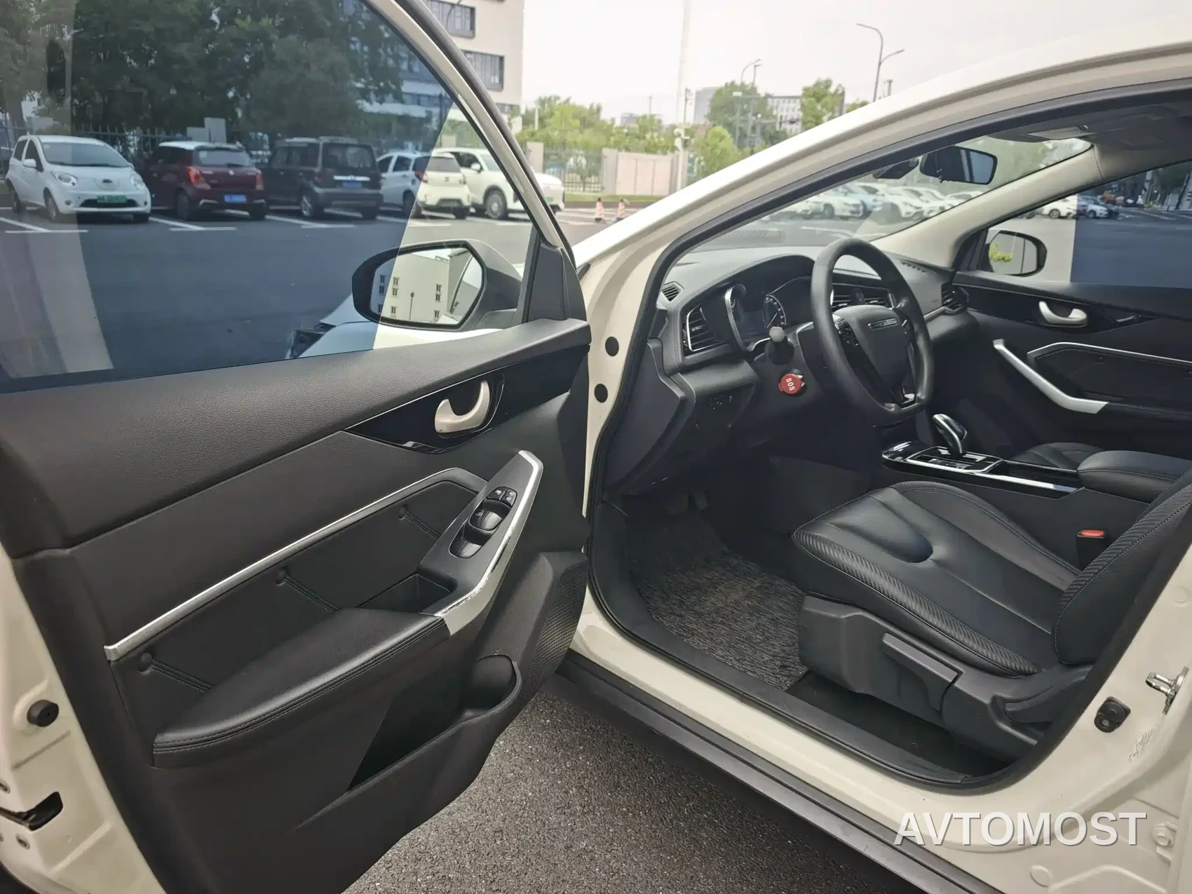 Venucia D60EV 2022 Standard Range Comfort Edition — фото 4