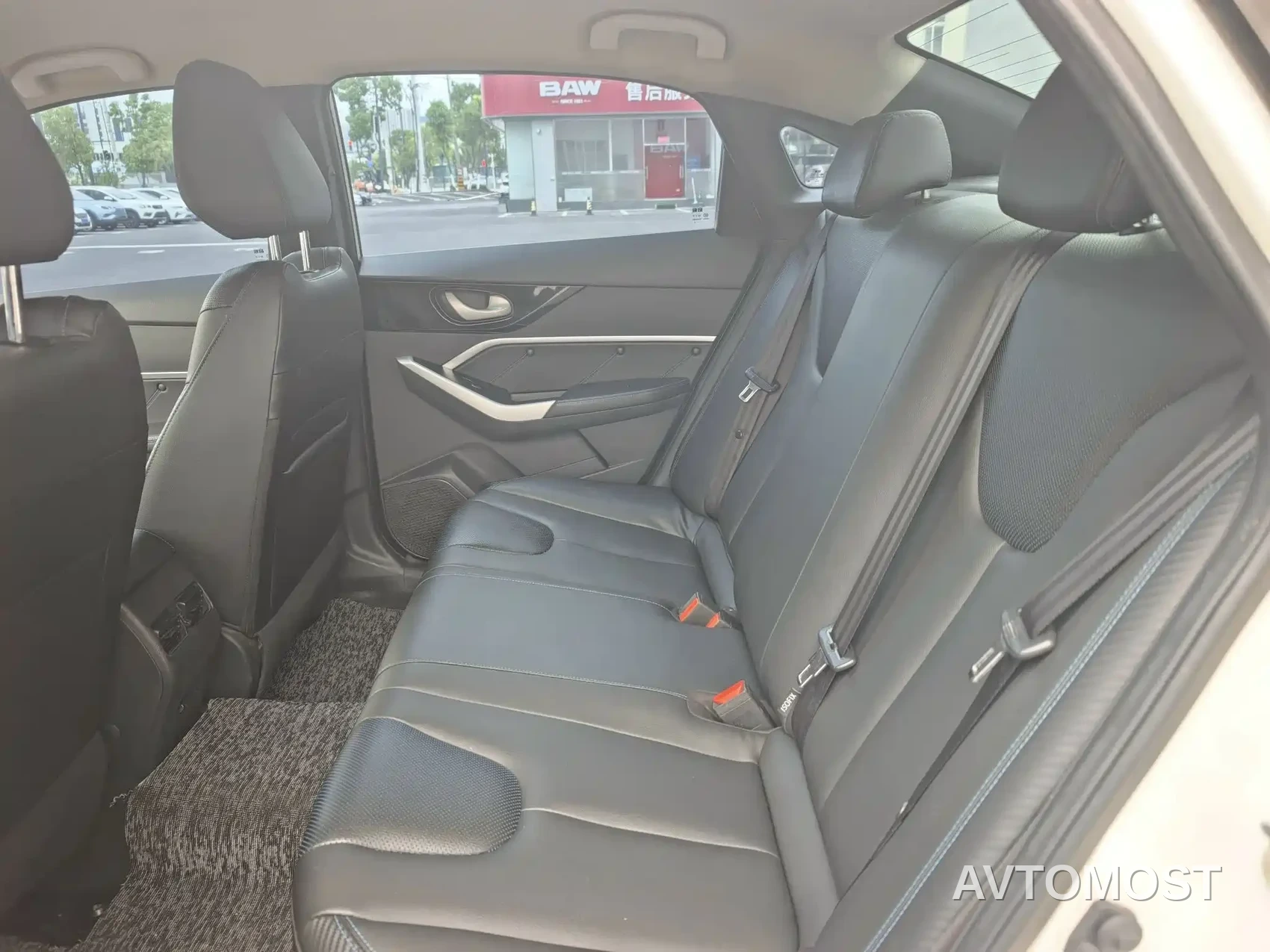 Venucia D60EV 2022 Standard Range Comfort Edition — фото 7