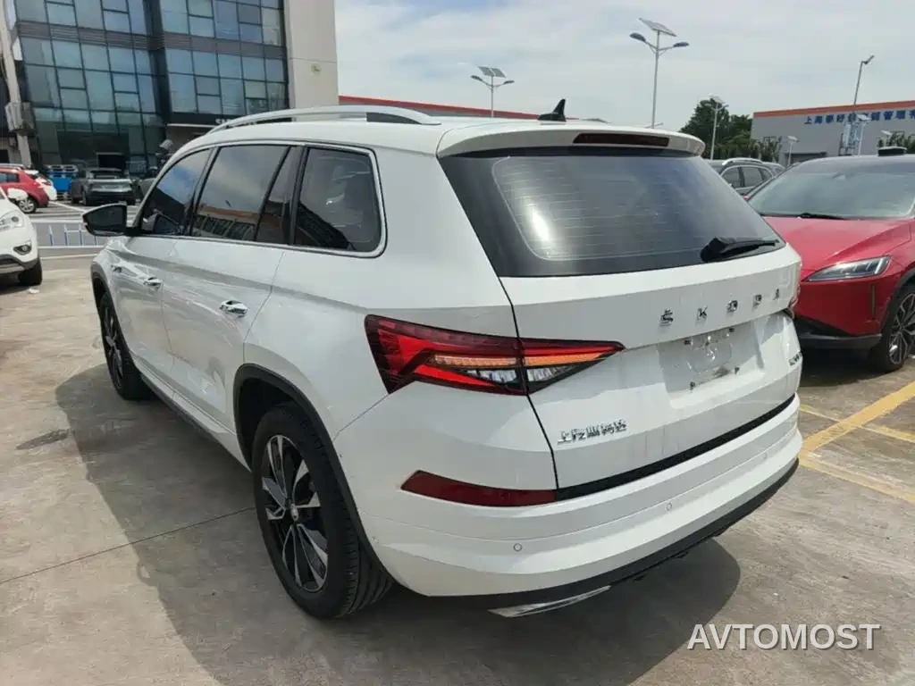 Škoda Kodiaq 2024 TSI330 7-seater 2WD Luxury Edition — фото 4