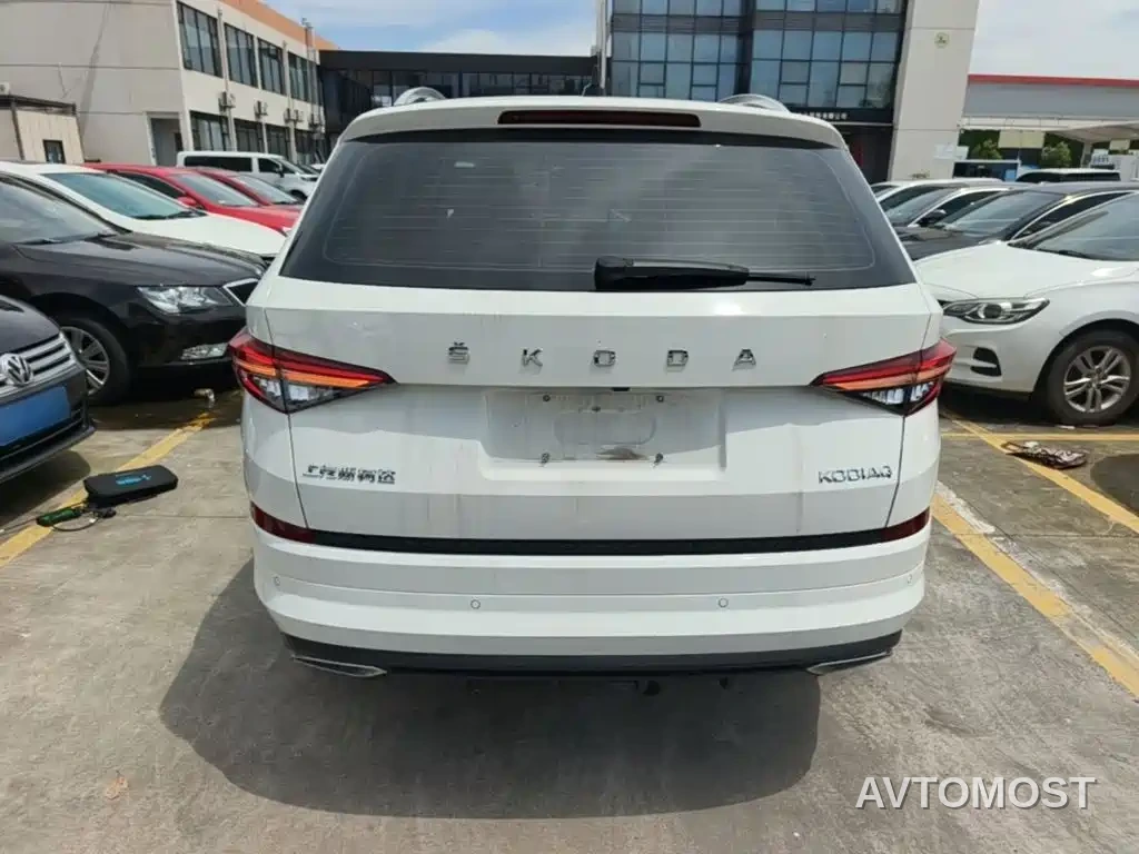 Škoda Kodiaq 2024 TSI330 7-seater 2WD Luxury Edition — фото 5