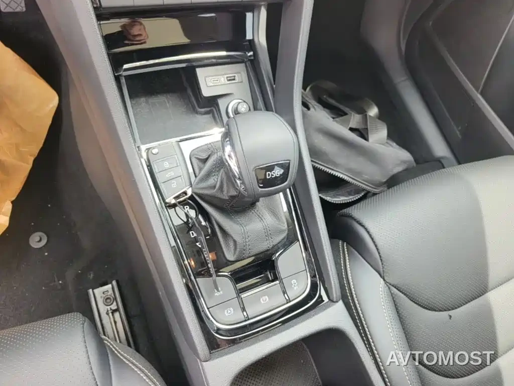 Škoda Kodiaq 2024 TSI330 7-seater 2WD Luxury Edition — фото 13