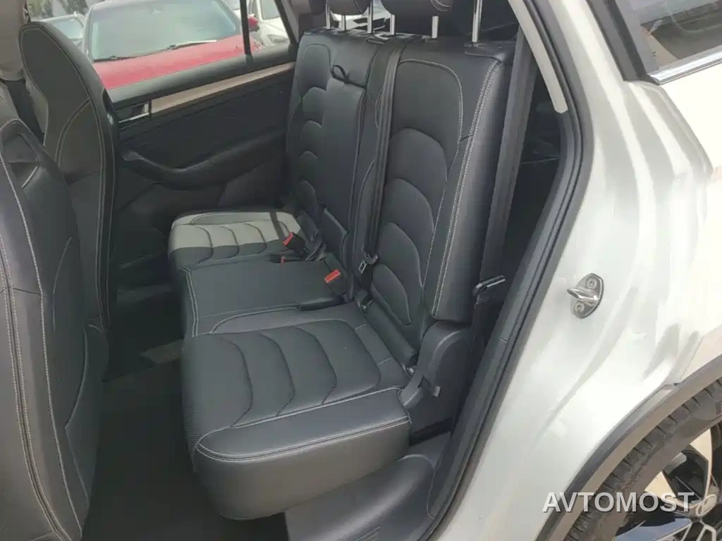 Škoda Kodiaq 2024 TSI330 7-seater 2WD Luxury Edition — фото 15