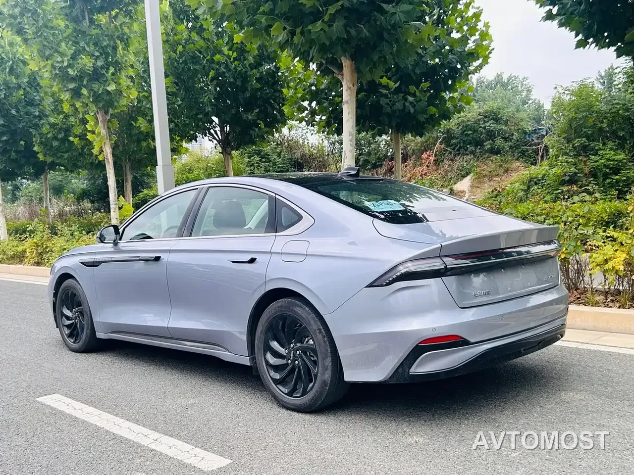 Lincoln Z 2024 2.0T 2WD Premium Hybrid Edition — фото 7