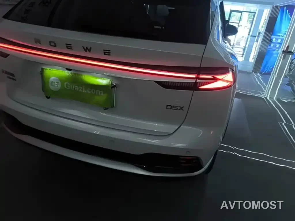 Roewe D5X DMH 2024 135 Flagship Edition — фото 8