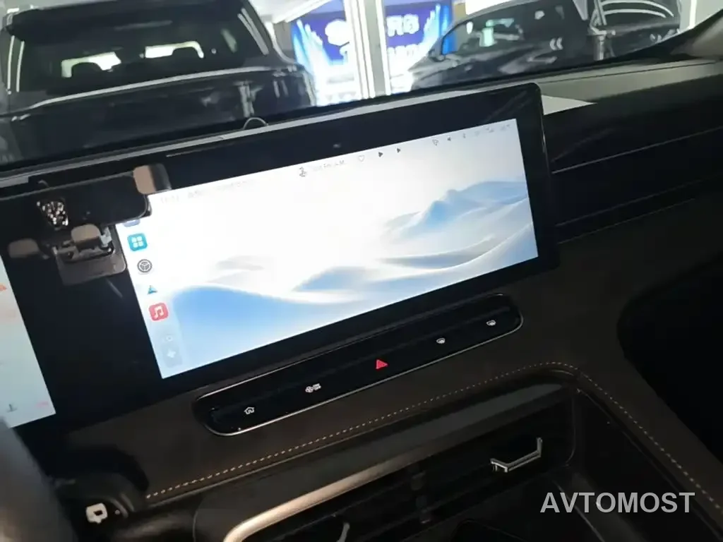 Roewe D5X DMH 2024 135 Flagship Edition — фото 10
