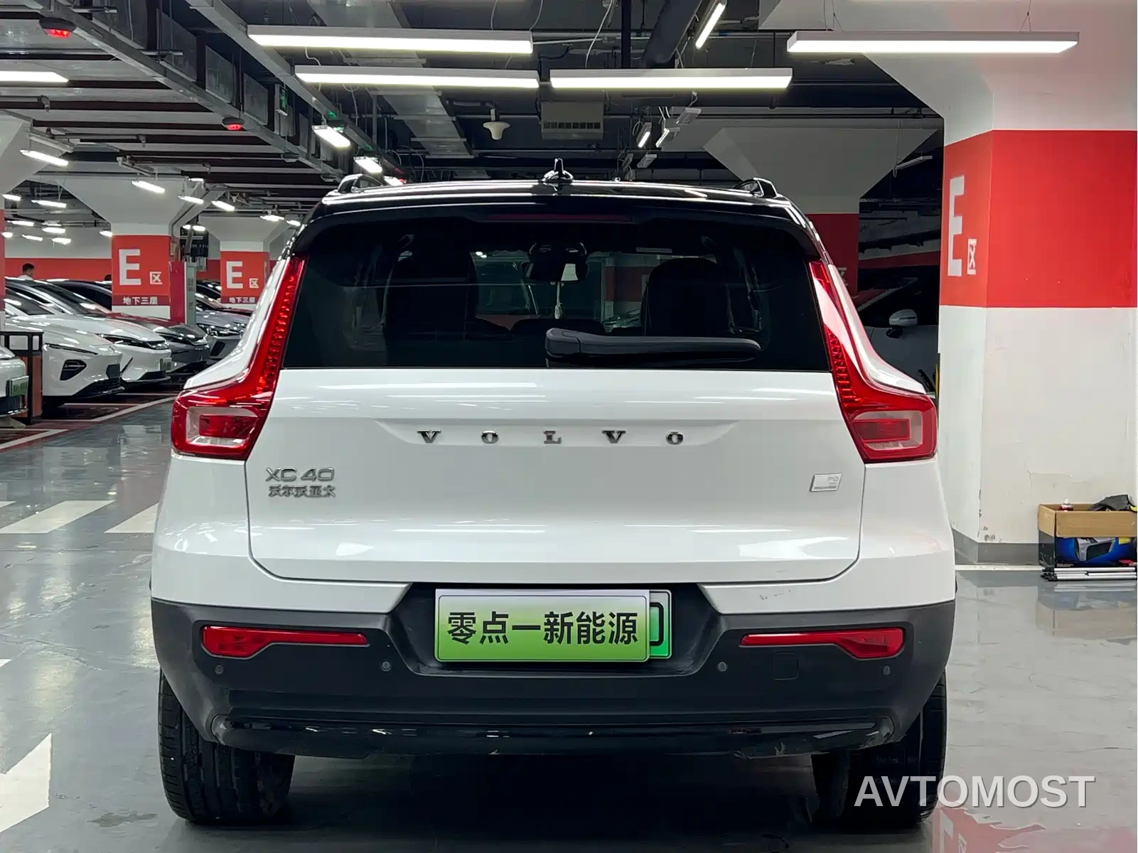 Volvo XC40 New Energy 2021 P8 EV AWD Elegant Sport — фото 6