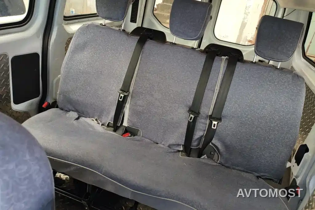 Ford Transit 2019 2.0T Diesel Multi-Purpose Commercial Vehicle Short Wheelbase Low Roof 6-Seater China VI — фото 10