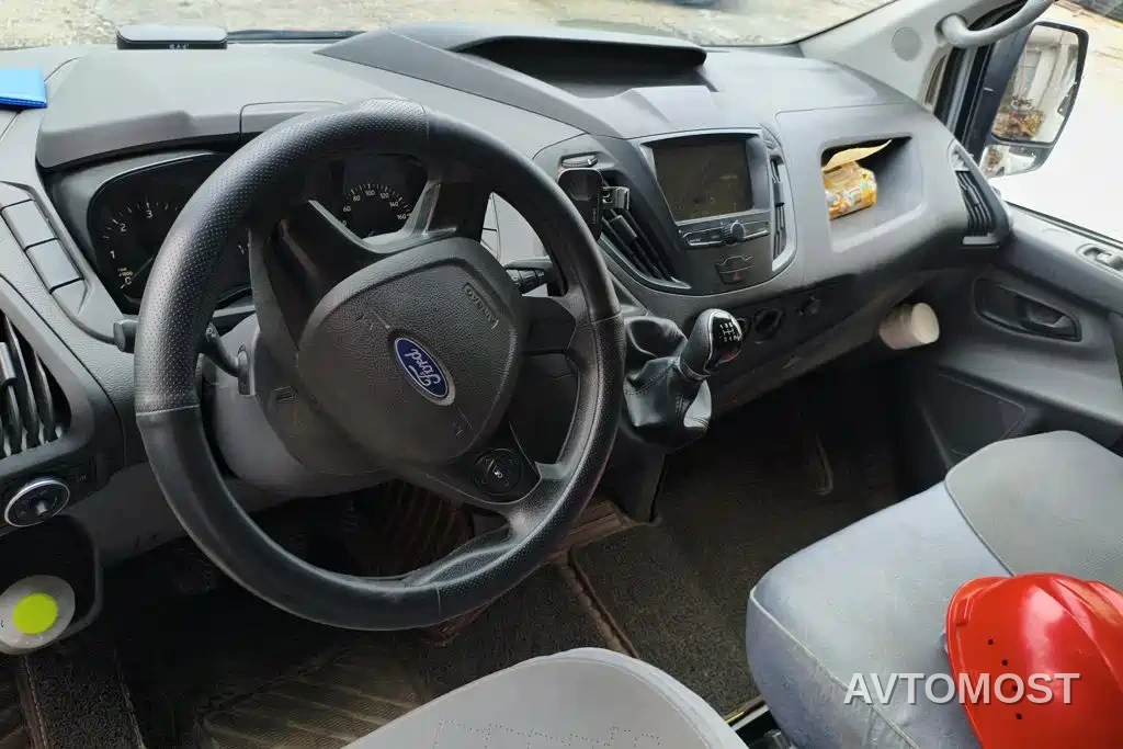 Ford Transit 2019 2.0T Diesel Multi-Purpose Commercial Vehicle Short Wheelbase Low Roof 6-Seater China VI — фото 11