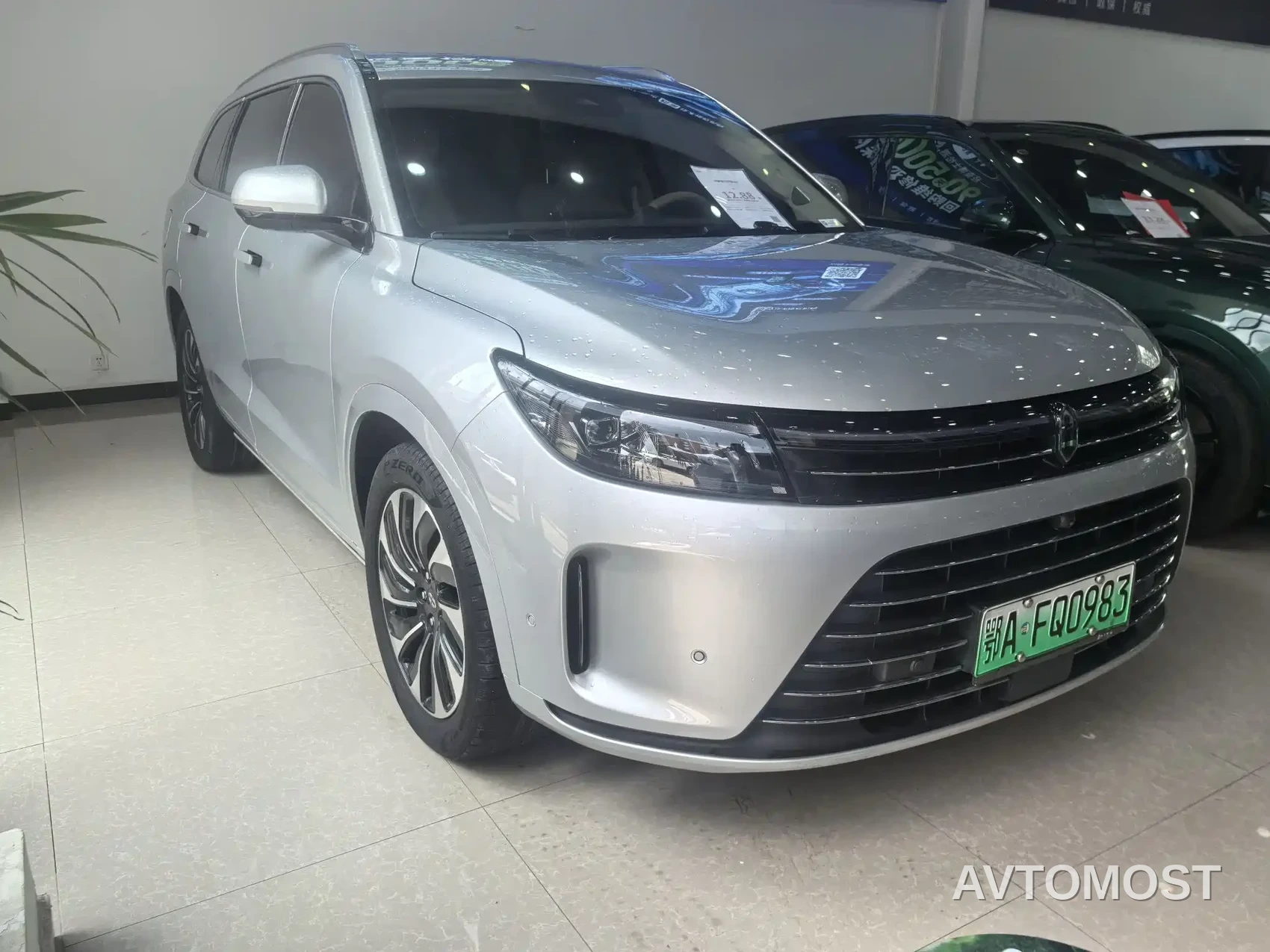 AITO M7 2024 1.5T RWD Plus 5-Seater — фото 1