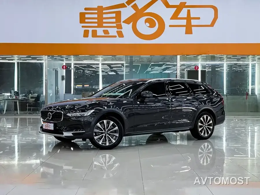 Volvo V90 2025 Cross Country B5 AWD Smart Elite Edition