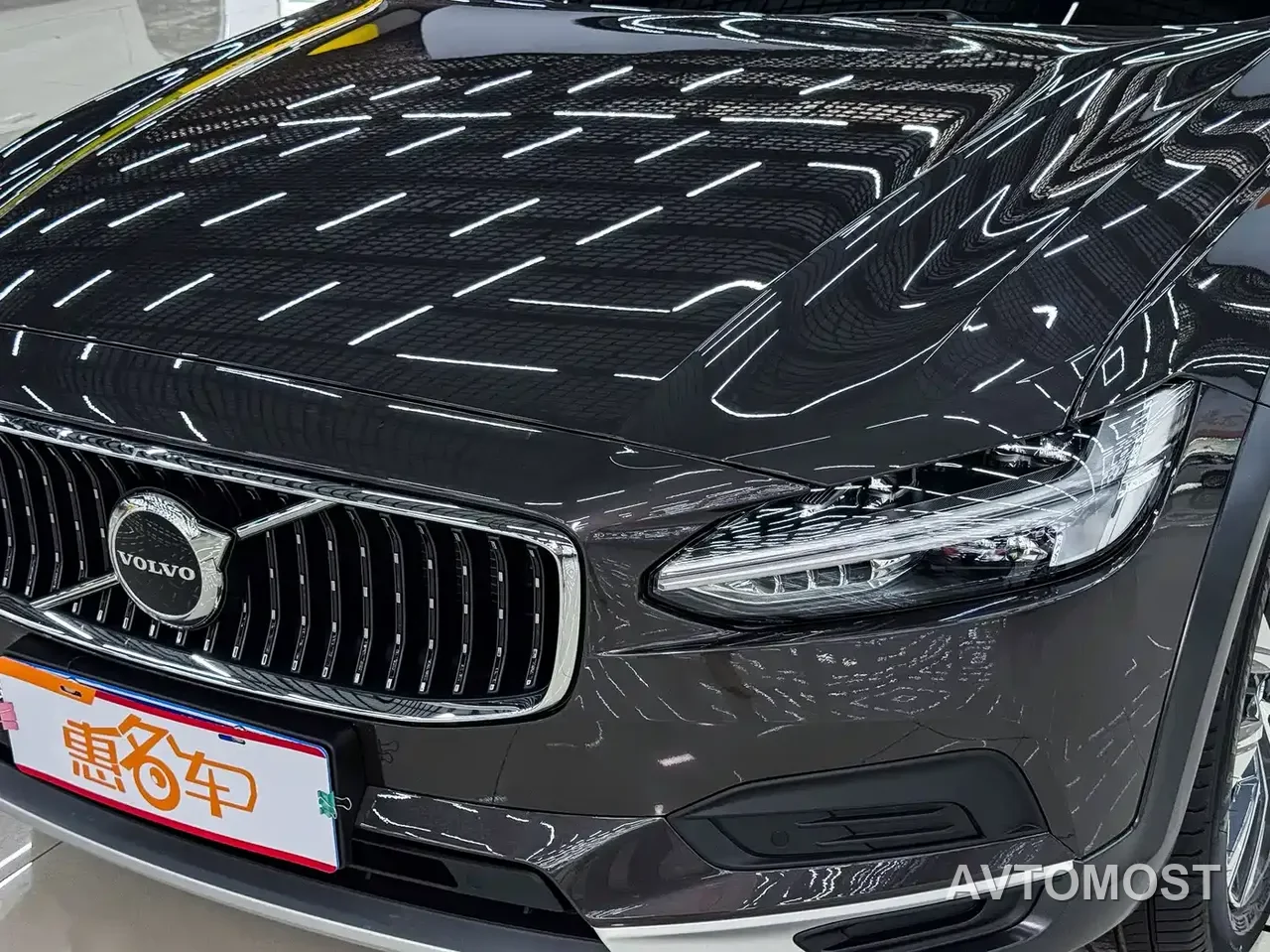 Volvo V90 2025 Cross Country B5 AWD Smart Elite Edition — фото 3