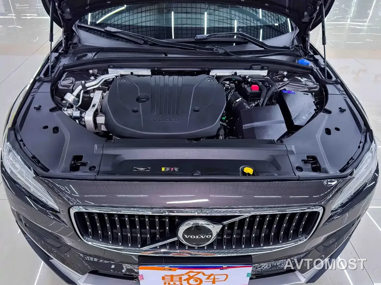 Volvo V90 2025 Cross Country B5 AWD Smart Elite Edition — фото 4