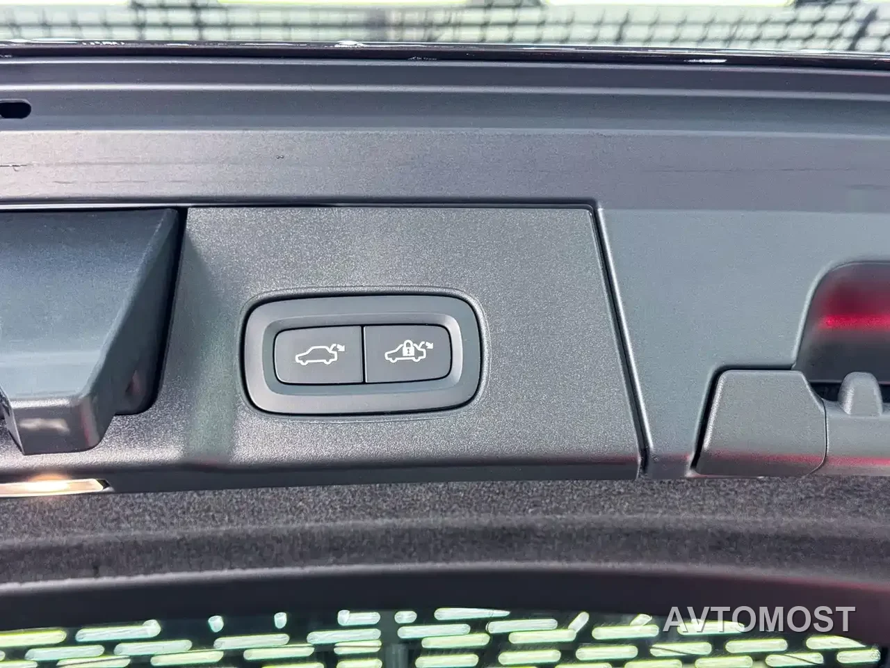 Volvo V90 2025 Cross Country B5 AWD Smart Elite Edition — фото 19