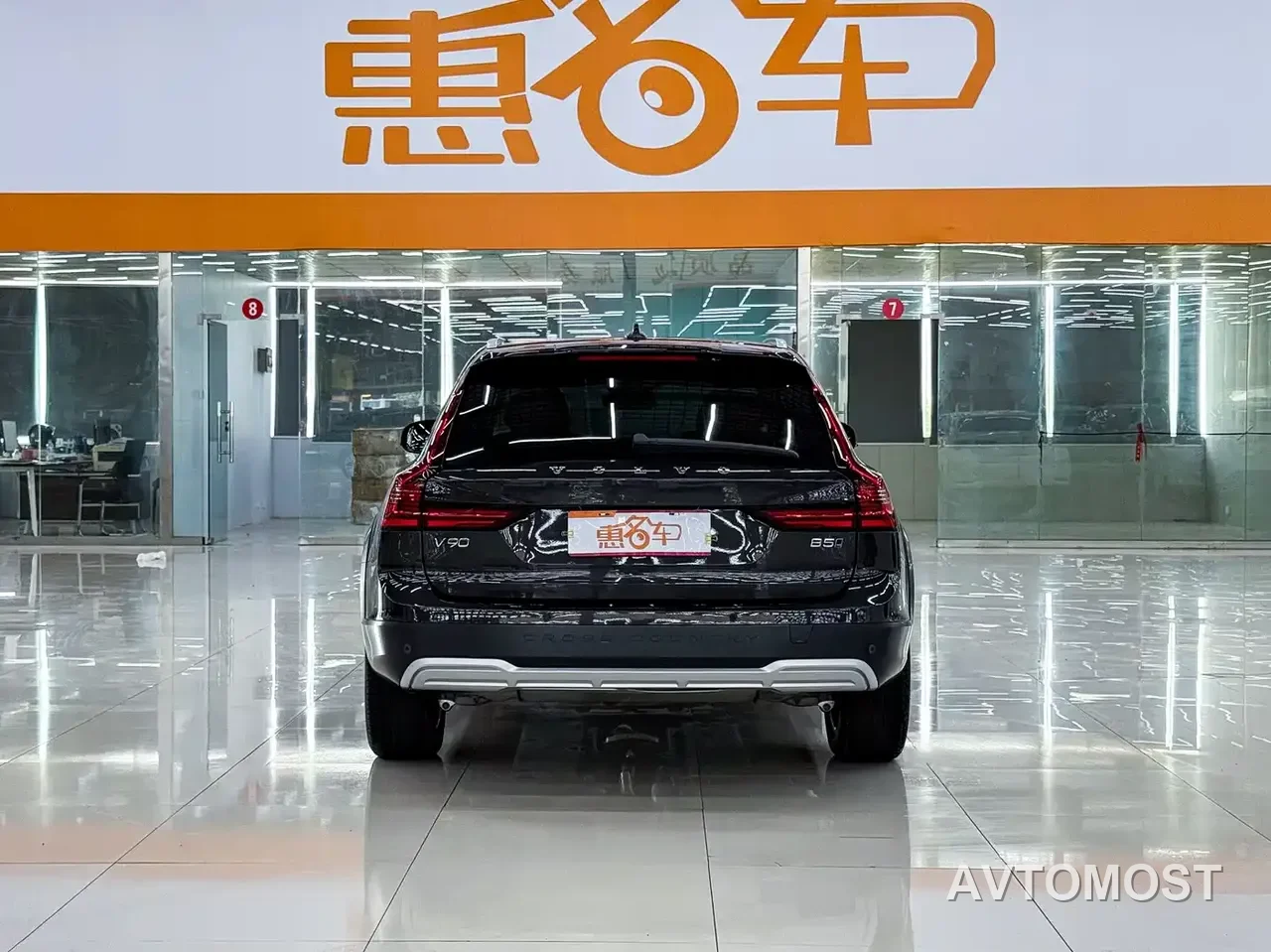 Volvo V90 2025 Cross Country B5 AWD Smart Elite Edition — фото 23