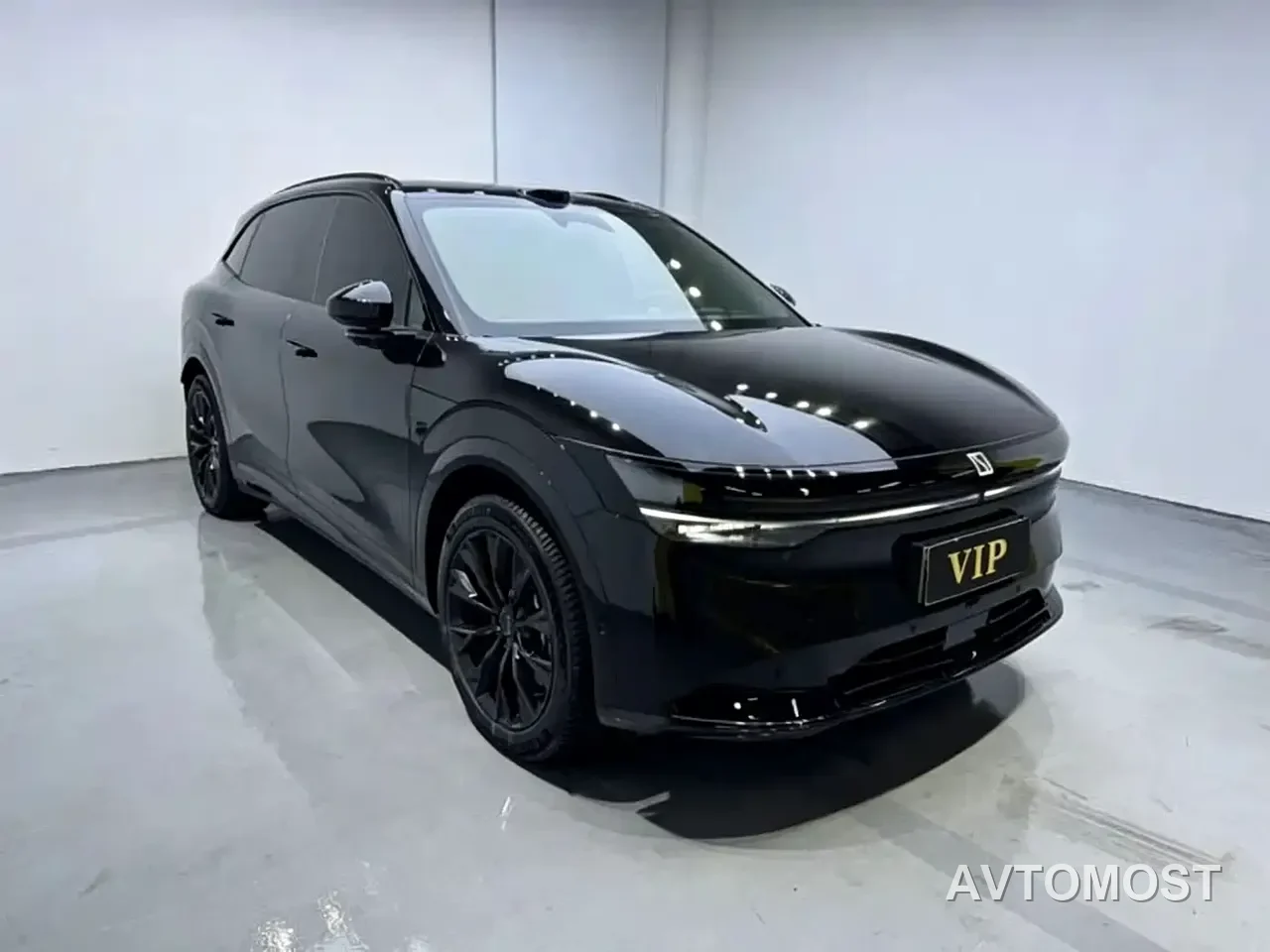 Zeekr 7X 2025 Model 75kWh RWD Smart Driving Edition — фото 13