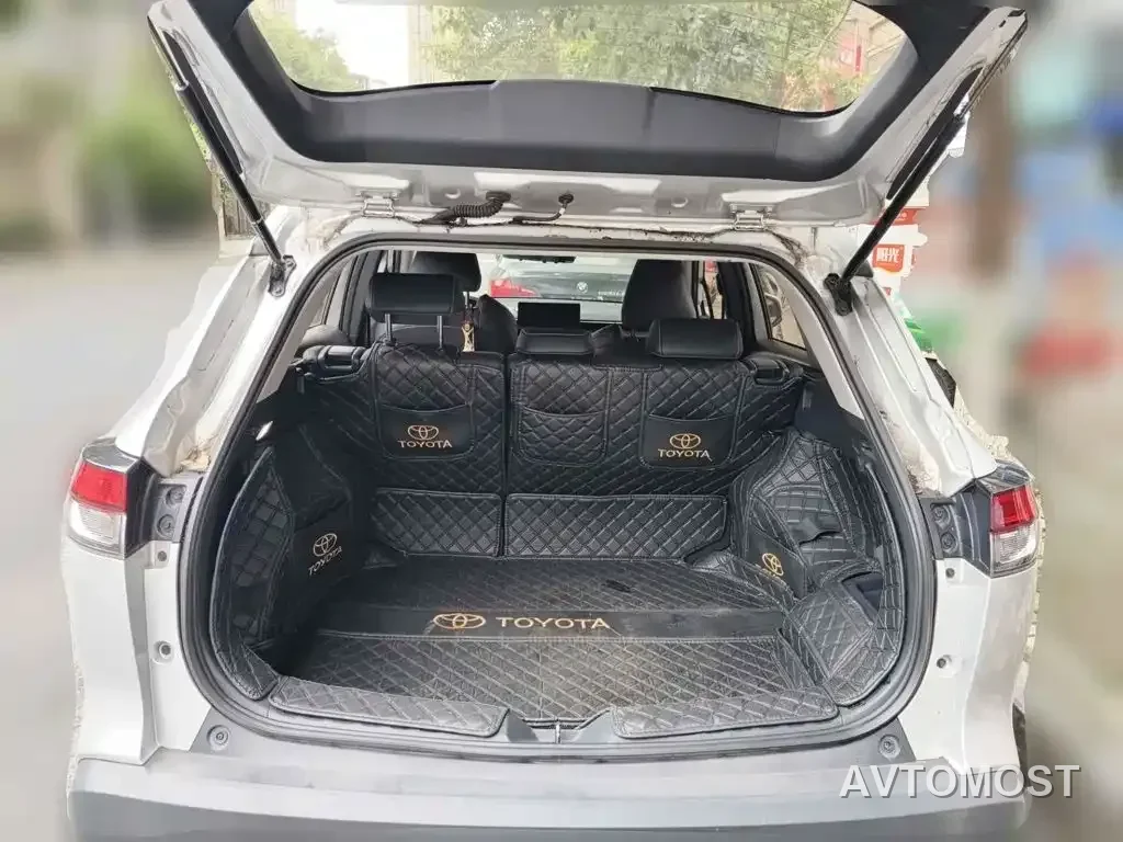 Toyota Frontlander 2023 2.0L Smart Hybrid Dual Engine Luxury Edition — фото 3