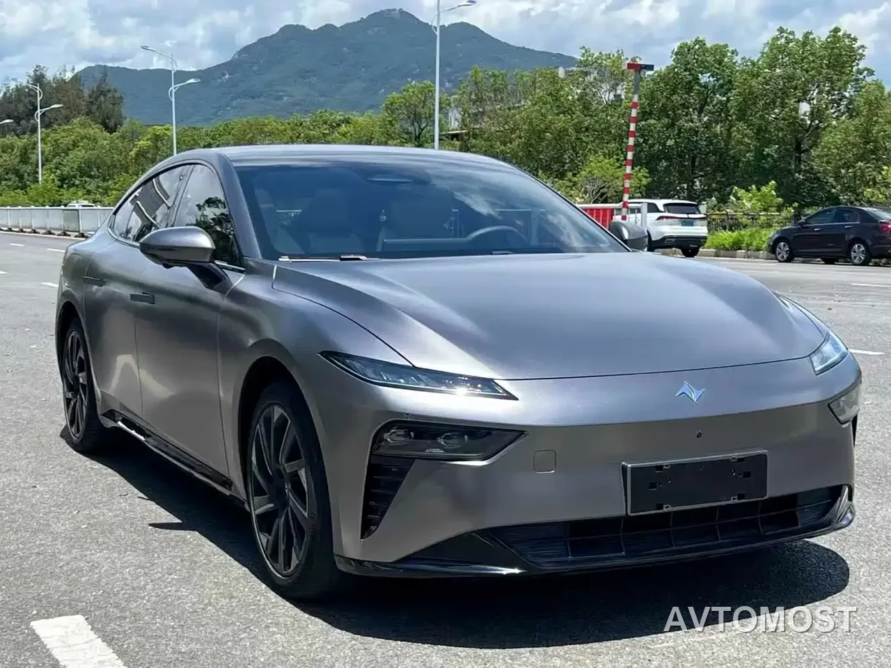 Dongfeng Yipai eπ007 2024 Model 200Pro Range Extender Version — фото 3