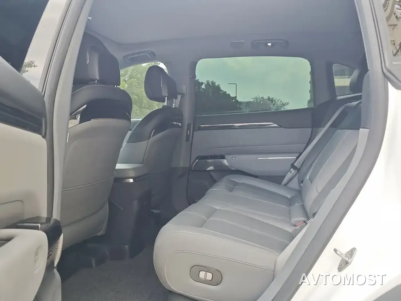 Zeekr 7X 2025 Model 75kWh RWD Smart Driving Edition — фото 9