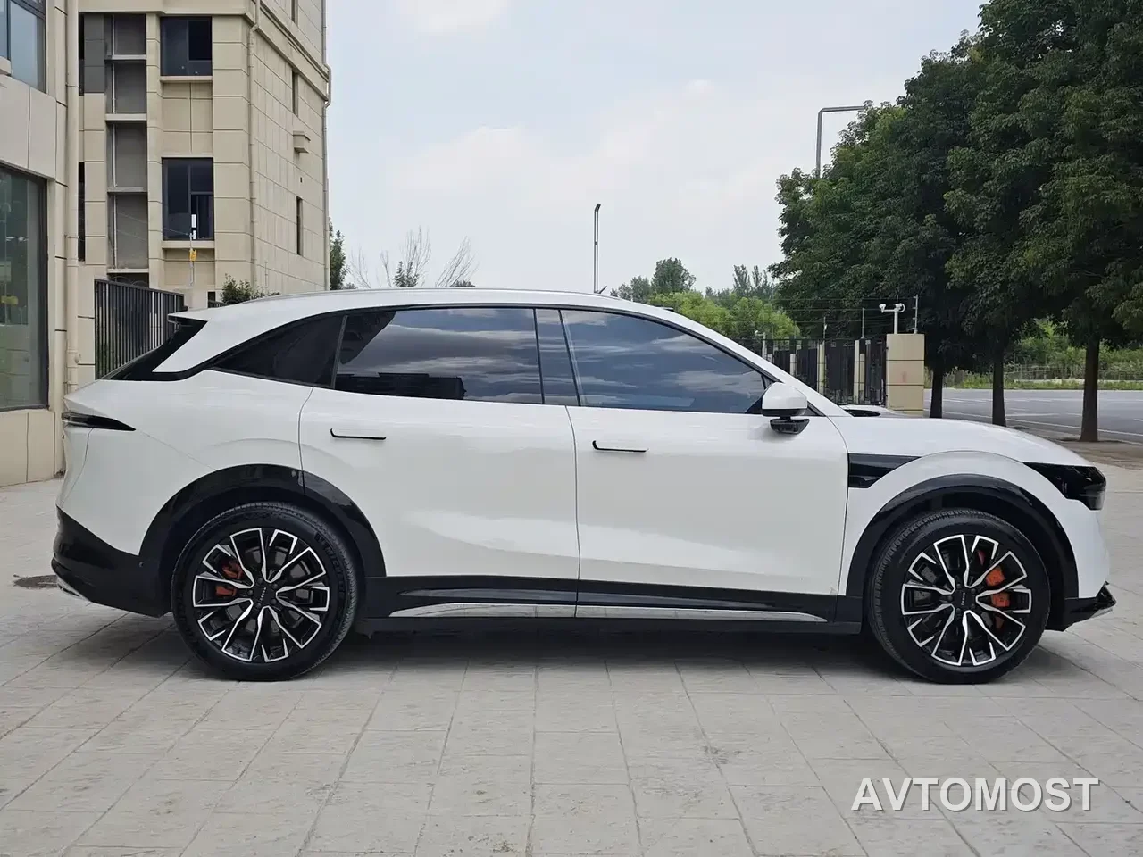 Zeekr 7X 2025 Model 75kWh RWD Smart Driving Edition — фото 4