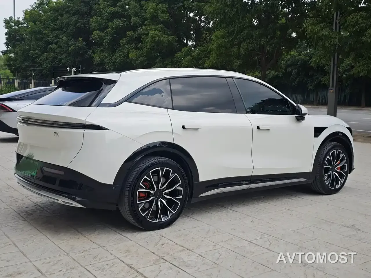 Zeekr 7X 2025 Model 75kWh RWD Smart Driving Edition — фото 7
