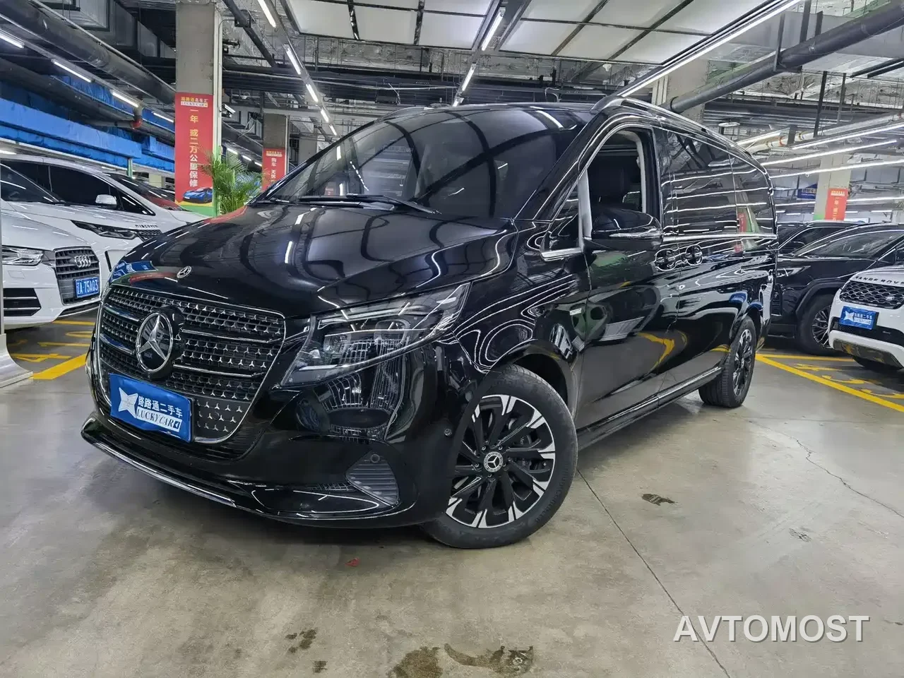 Mercedes-Benz V-Class 2024 V 300 Premium Edition — фото 1