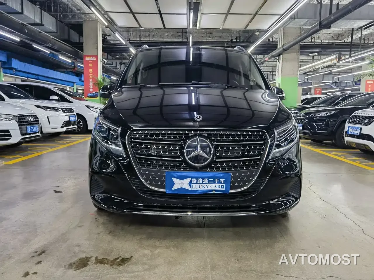 Mercedes-Benz V-Class 2024 V 300 Premium Edition — фото 2