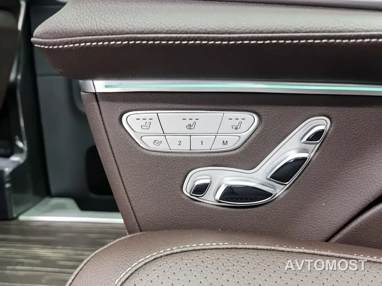Mercedes-Benz V-Class 2024 V 300 Premium Edition — фото 15