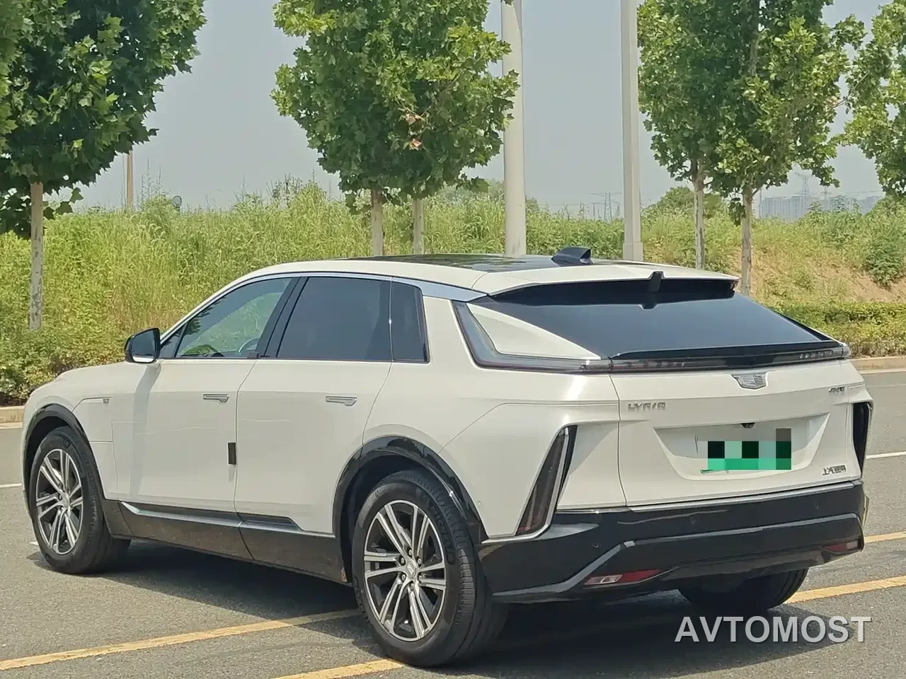 Cadillac IQ Rui Ge 2022 Rear-Wheel Drive Long Range Premium Edition — фото 13