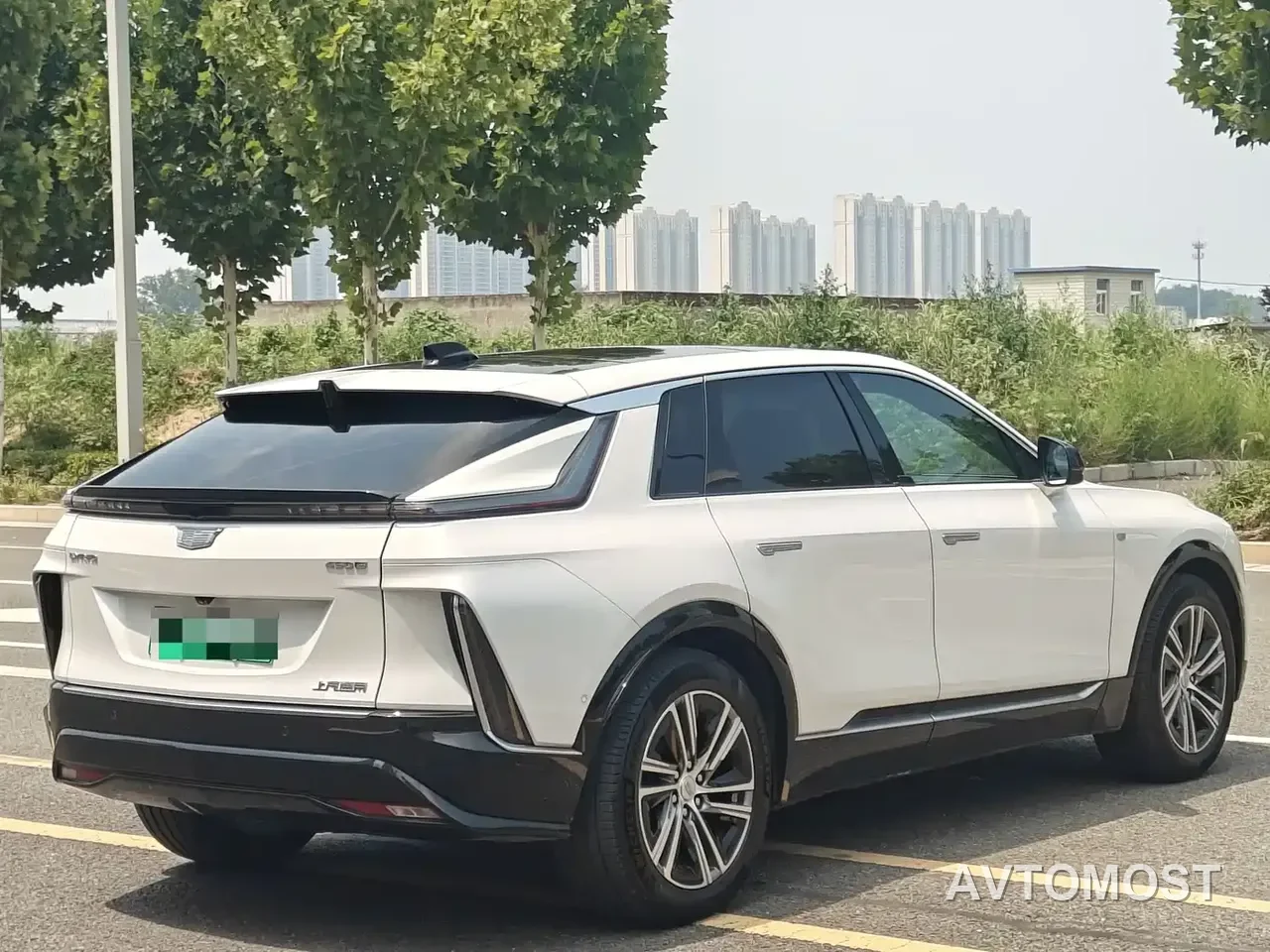 Cadillac IQ Rui Ge 2022 Rear-Wheel Drive Long Range Premium Edition — фото 15
