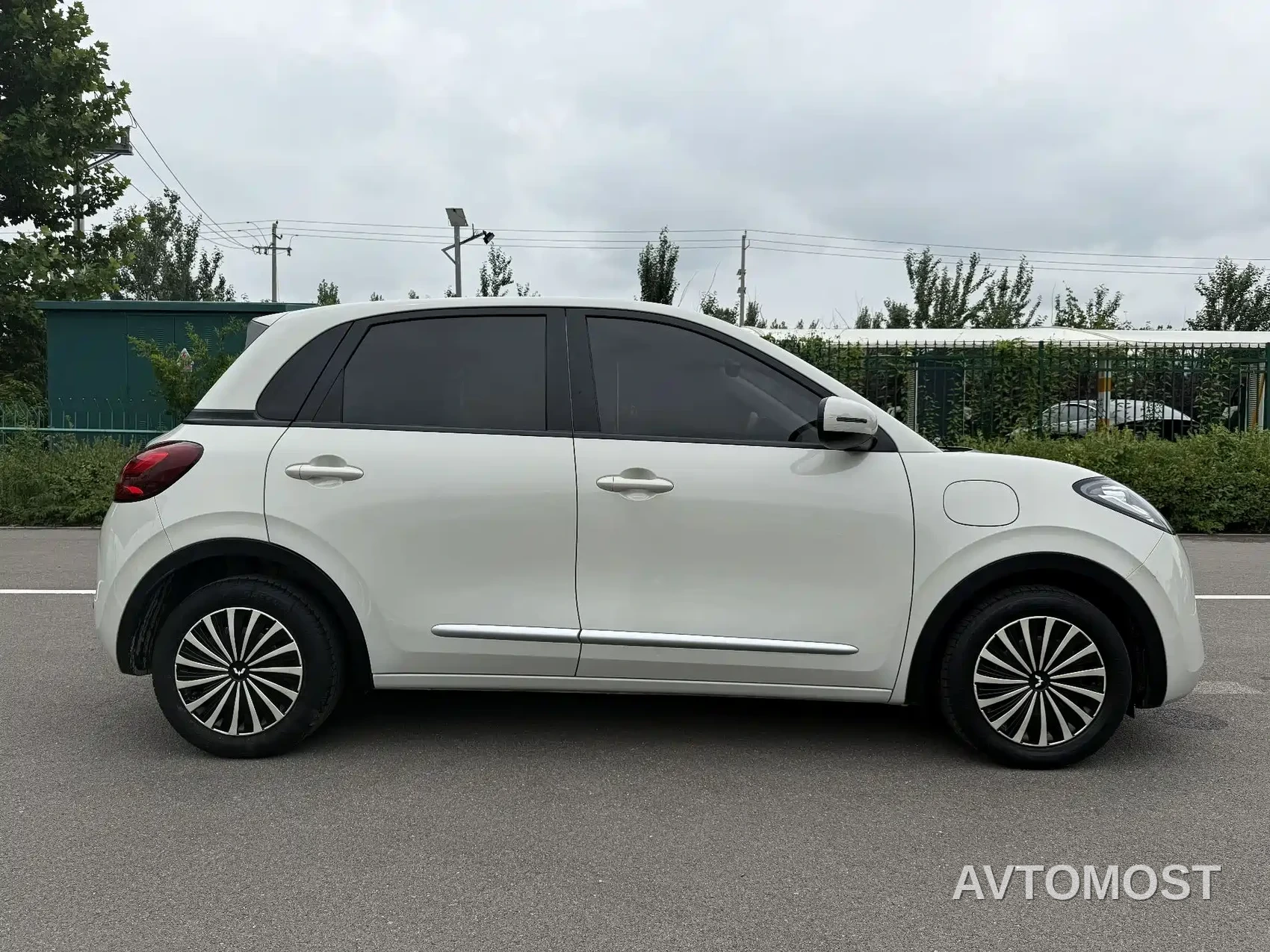 Wuling Bingo 2023 Model 203km Lite Enjoyment Edition — фото 8